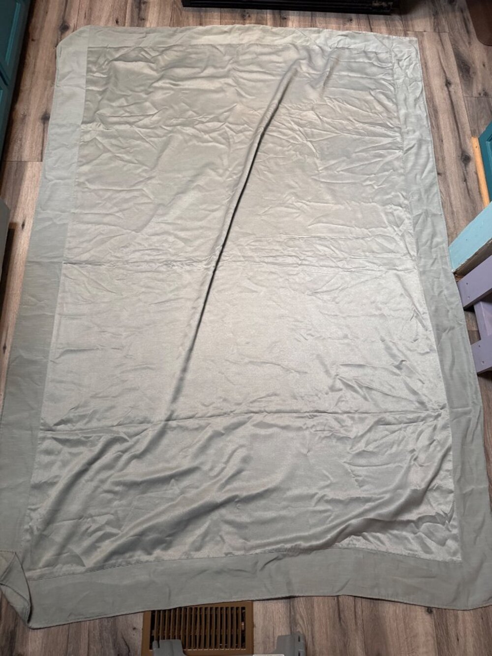 Comphy Co READ Light Gray Green Blue Satin-Like Flat Sheet 83" x 54" Soft & Dura